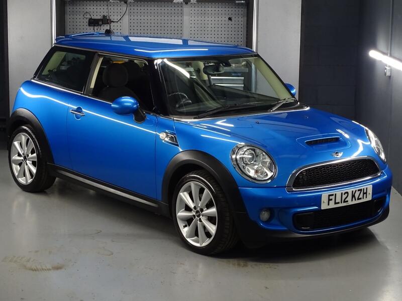 View MINI HATCH 2.0 Cooper SD Hatch