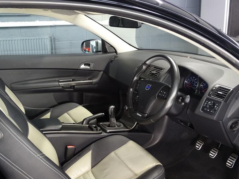 VOLVO C30