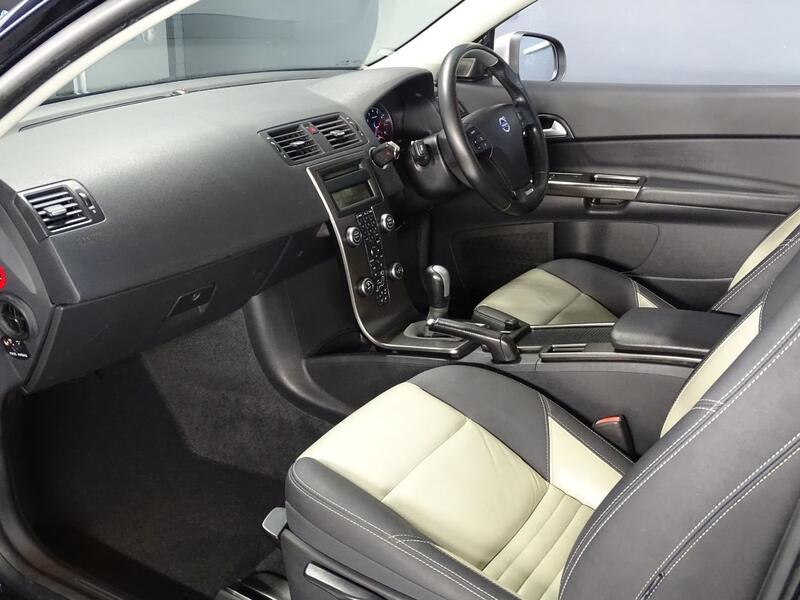 VOLVO C30