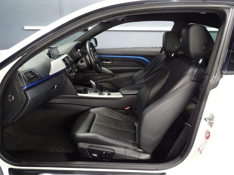 BMW 4 SERIES