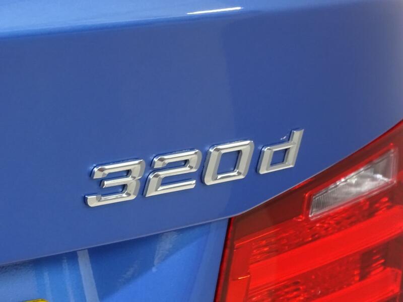 BMW 3 SERIES