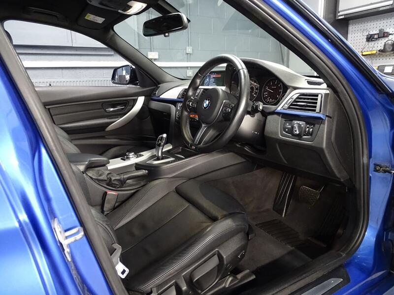 BMW 3 SERIES