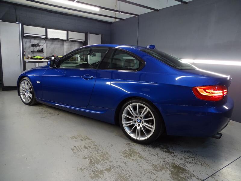 BMW 3 SERIES