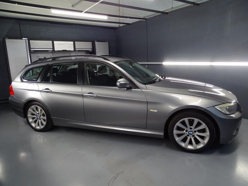 BMW 3 SERIES