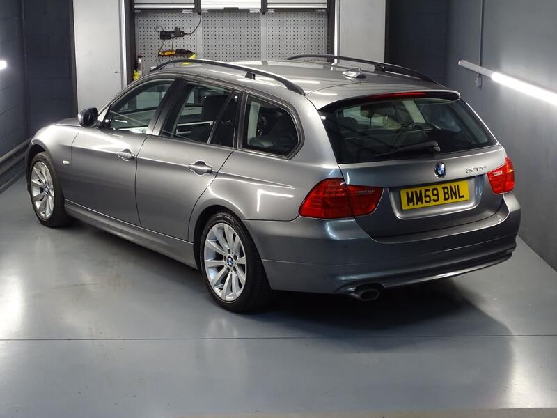 BMW 3 SERIES