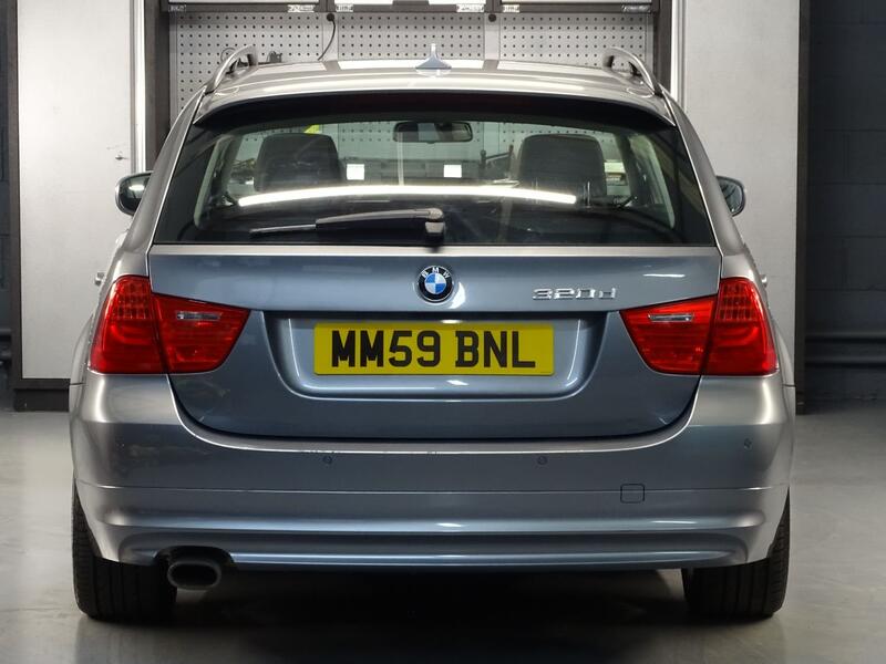 BMW 3 SERIES