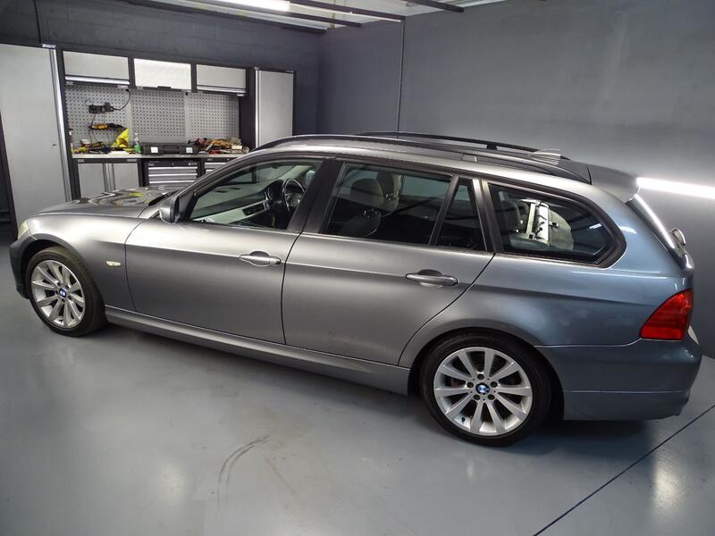 BMW 3 SERIES