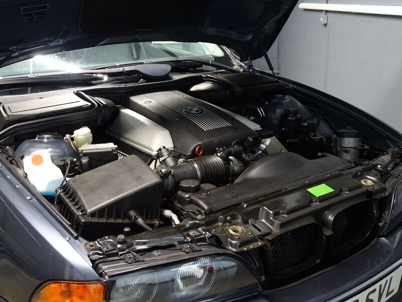 BMW 5 SERIES