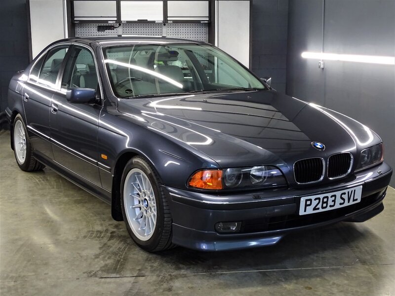 BMW 5 SERIES