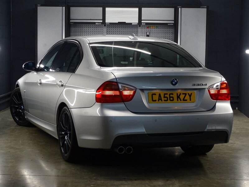 View BMW 3 SERIES 330D M SPORT