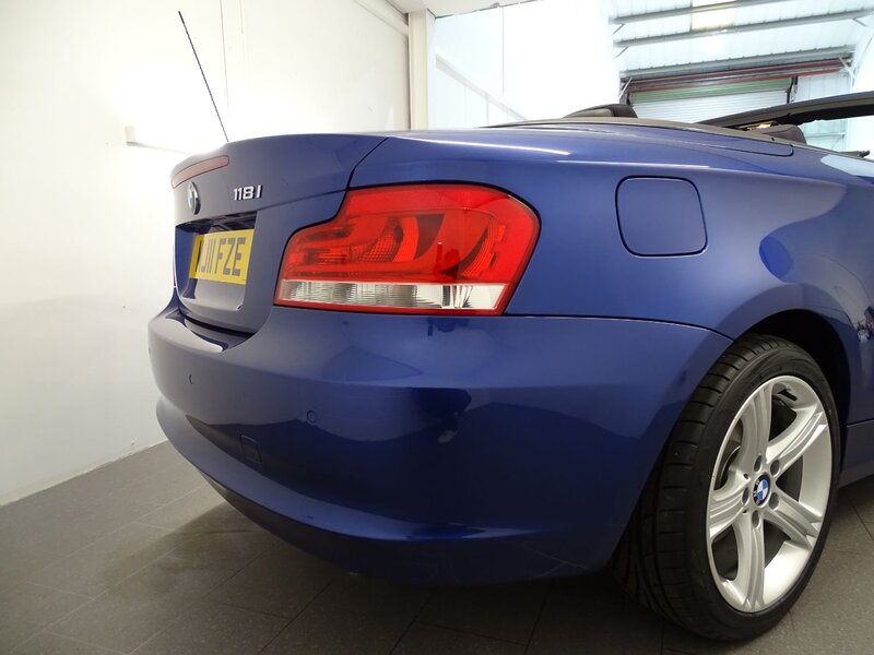 View BMW 1 SERIES 118I SPORT