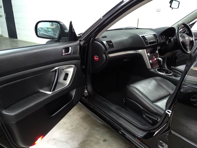 SUBARU LEGACY