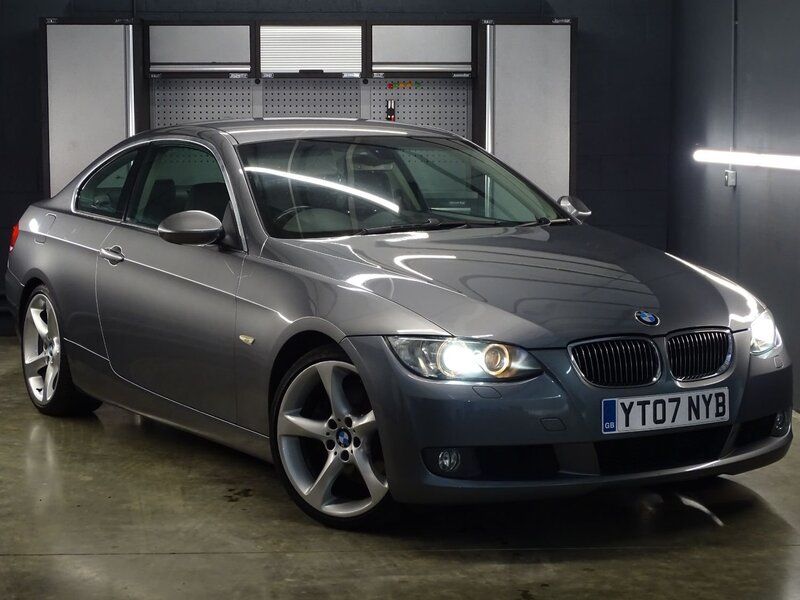 BMW 3 SERIES