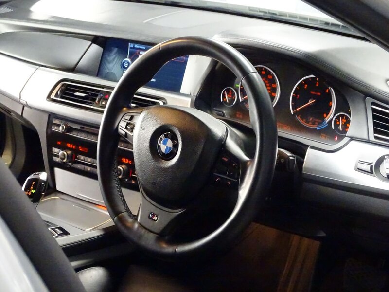 BMW 7 SERIES