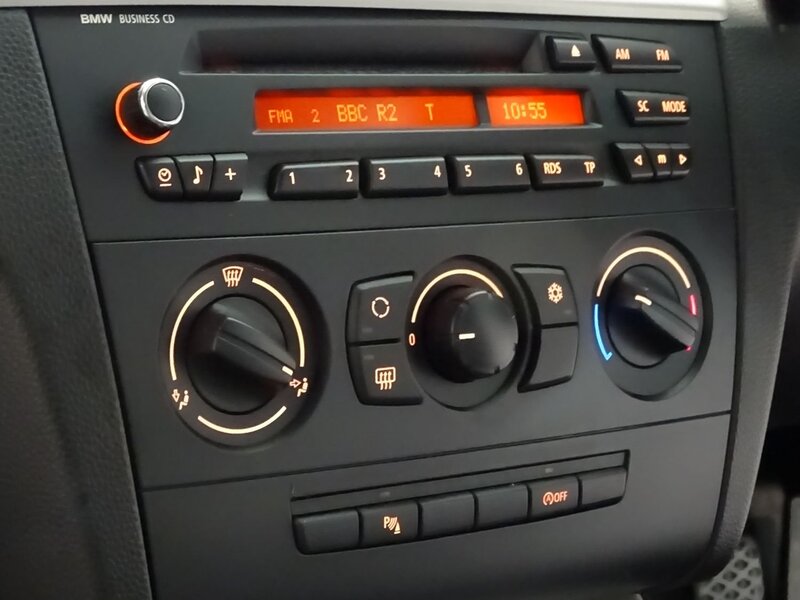 BMW 1 SERIES