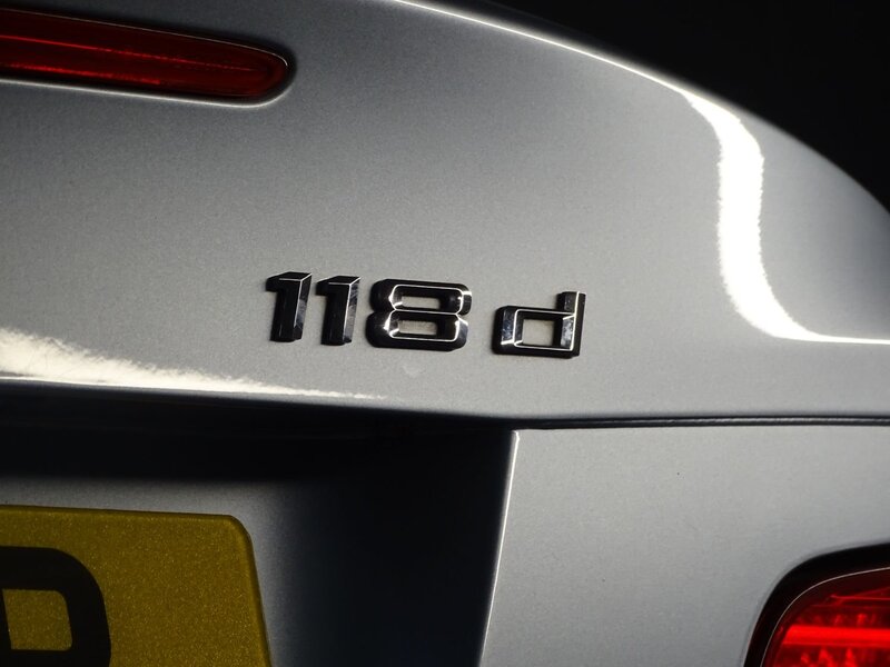 BMW 1 SERIES