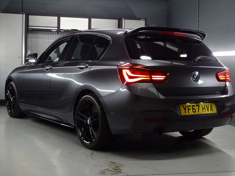 BMW 1 SERIES