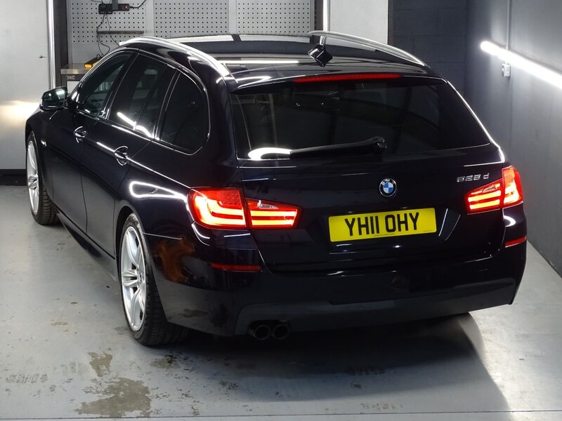 BMW 5 SERIES