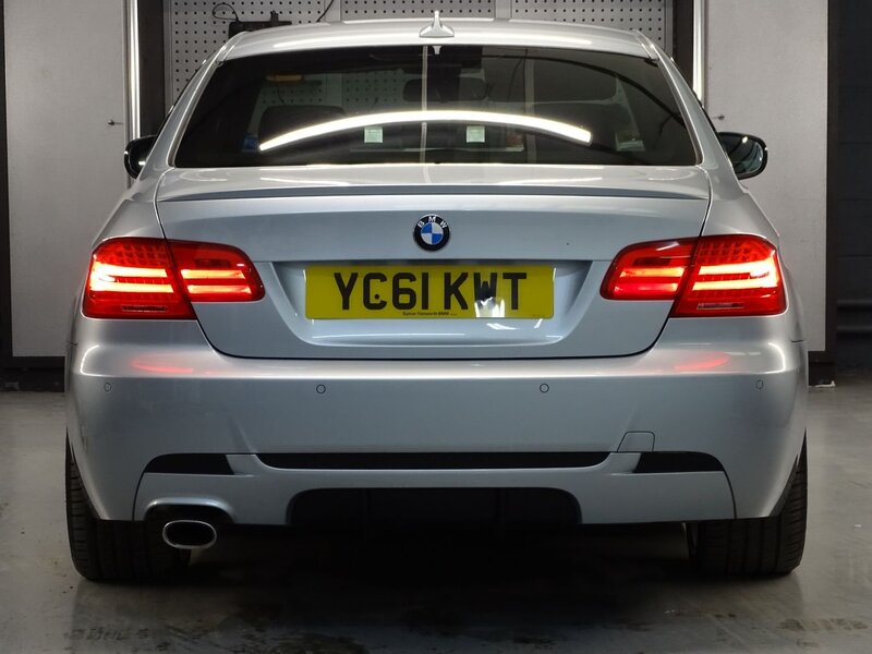 BMW 3 SERIES
