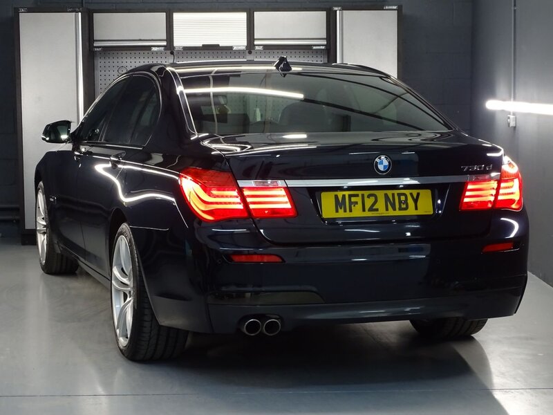 BMW 7 SERIES