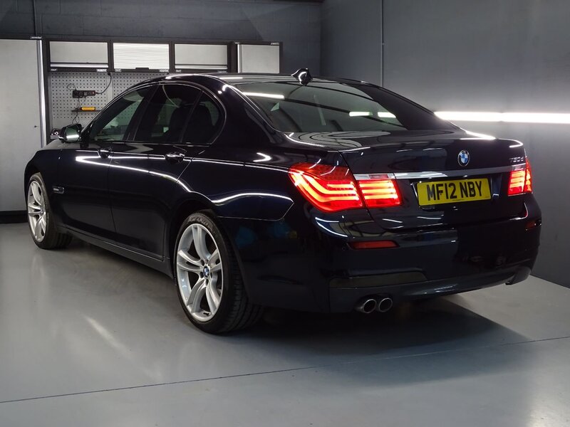 BMW 7 SERIES