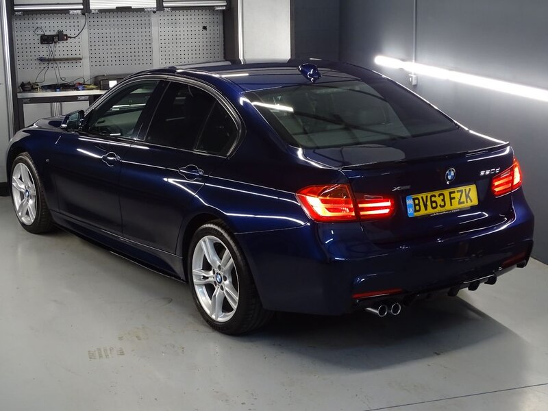 BMW 3 SERIES