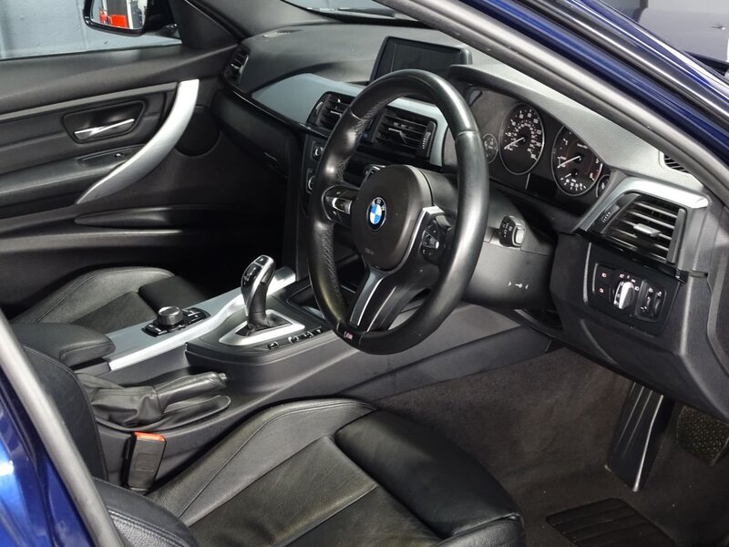 View BMW 3 SERIES 330D XDRIVE M SPORT