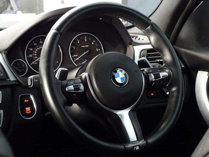 BMW 3 SERIES