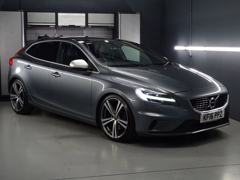 VOLVO V40