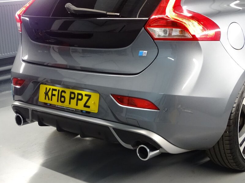 VOLVO V40